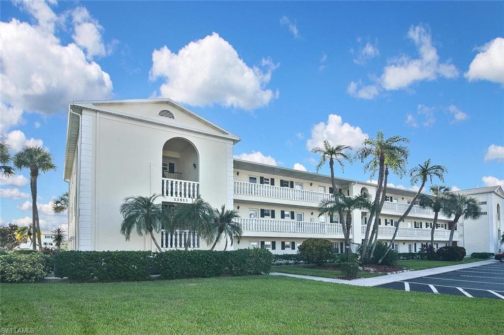 13511 Stratford Place CIR # 302, FORT MYERS FL 33919-39