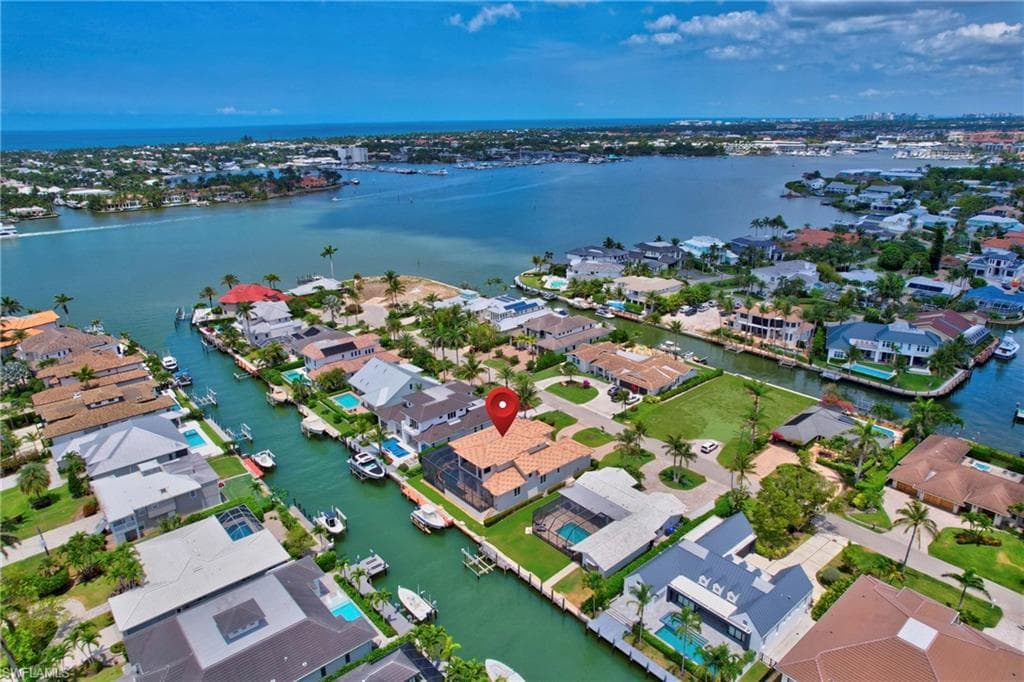 1380 Marlin DR, NAPLES FL 34102-46