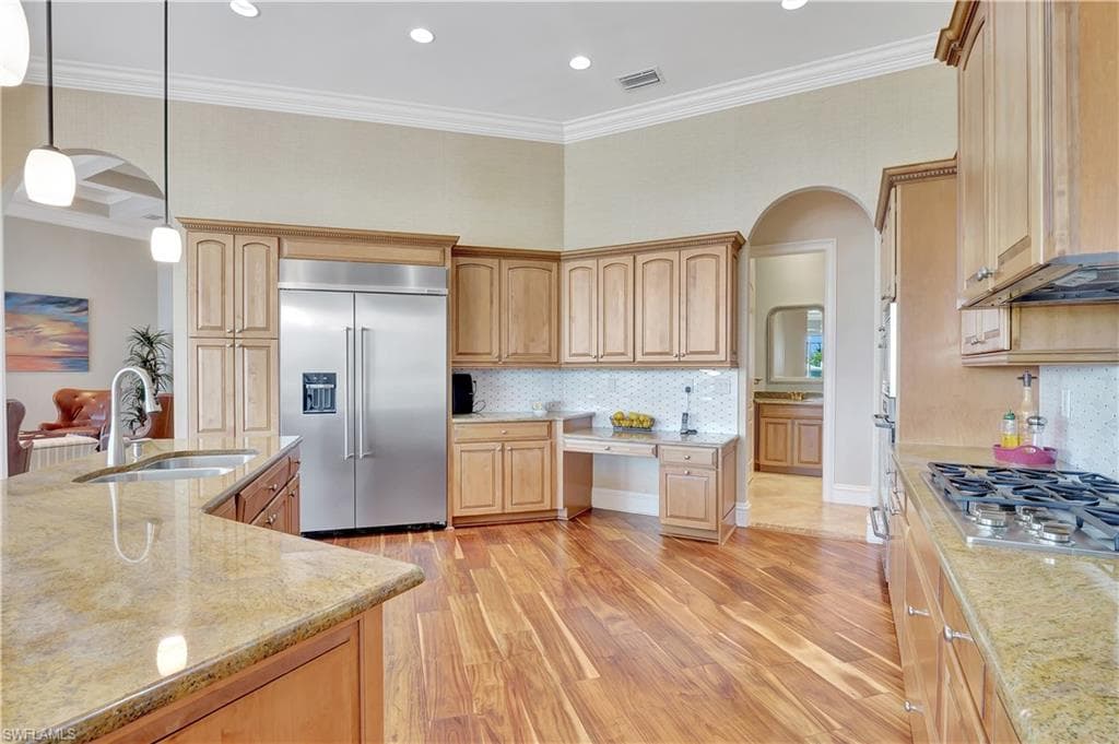 1380 Marlin DR, NAPLES FL 34102-15