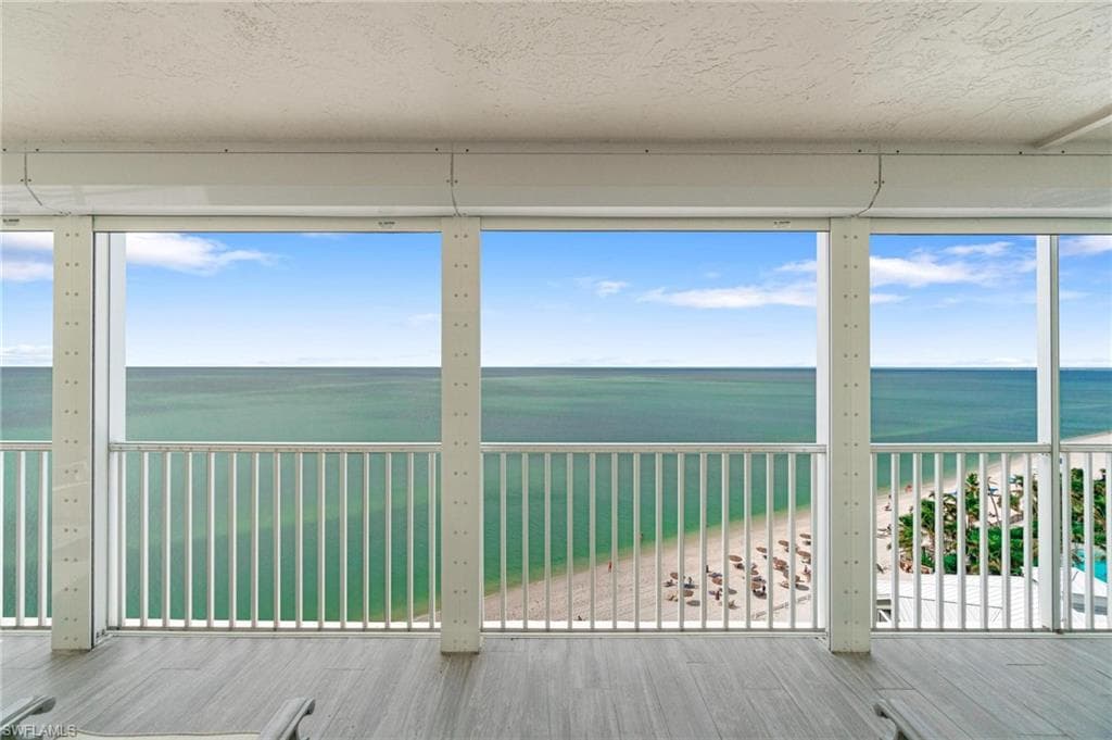 9051 Gulf Shore DR, NAPLES FL 34108-22