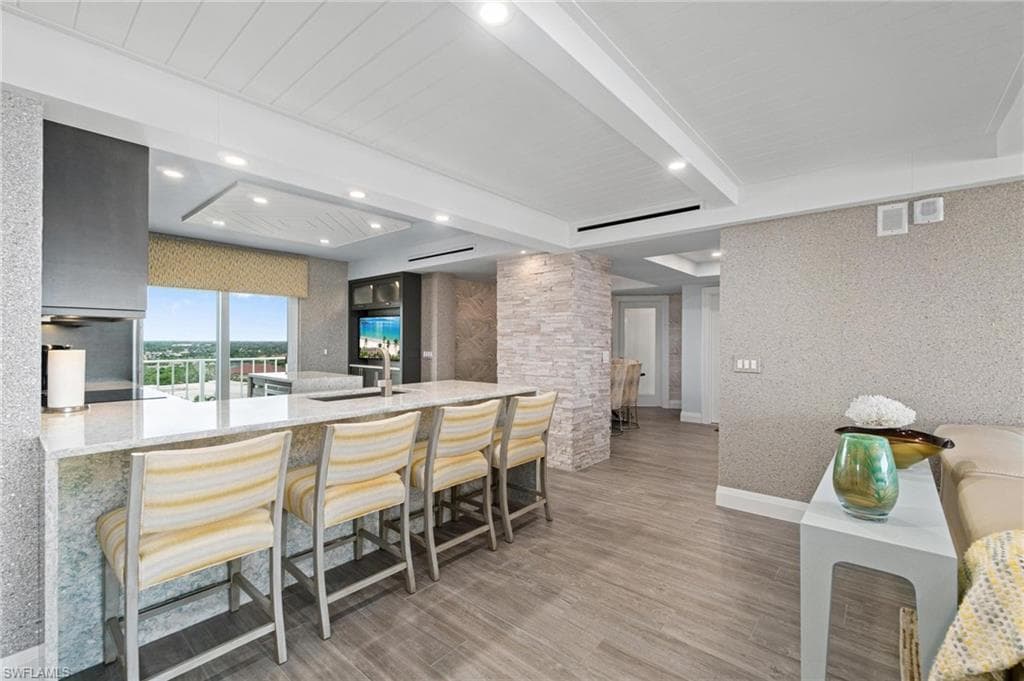 9051 Gulf Shore DR, NAPLES FL 34108-11