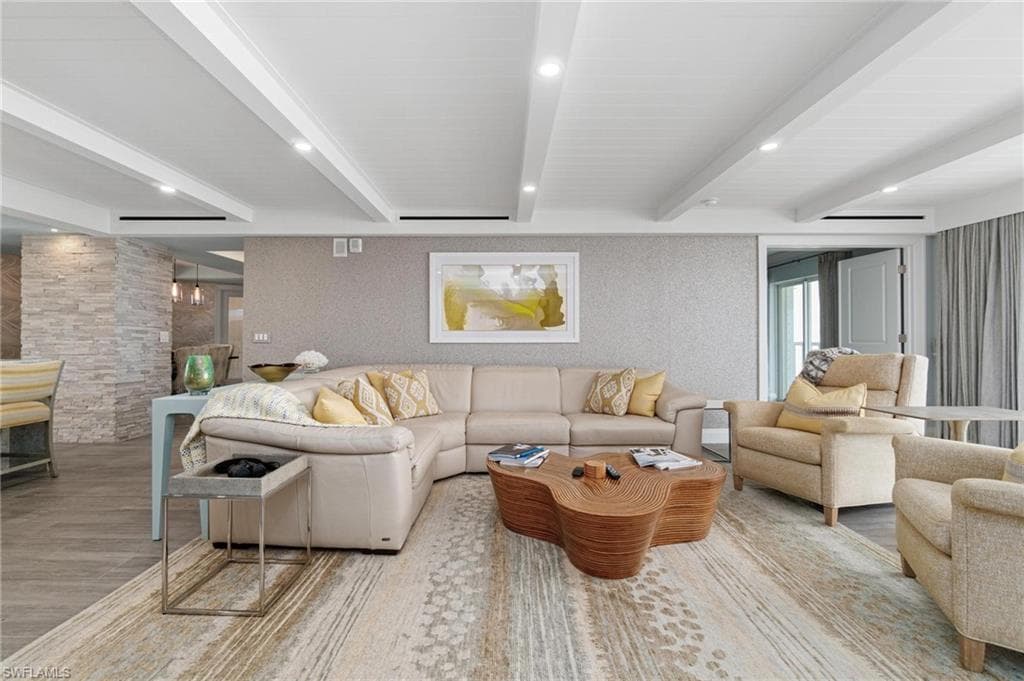 9051 Gulf Shore DR, NAPLES FL 34108-6