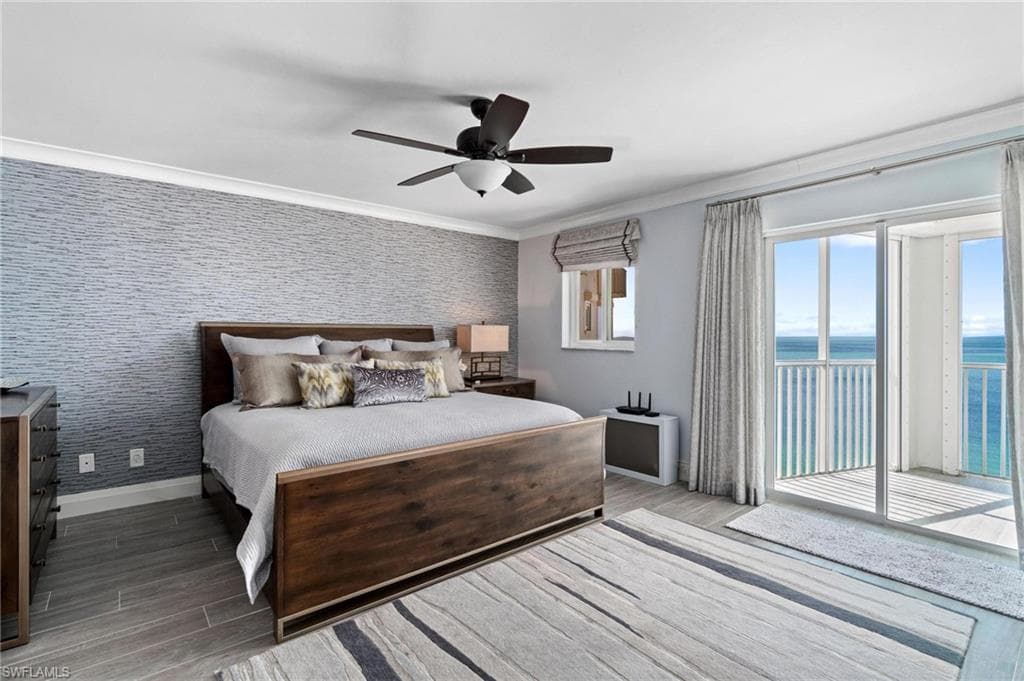 9051 Gulf Shore DR, NAPLES FL 34108-35