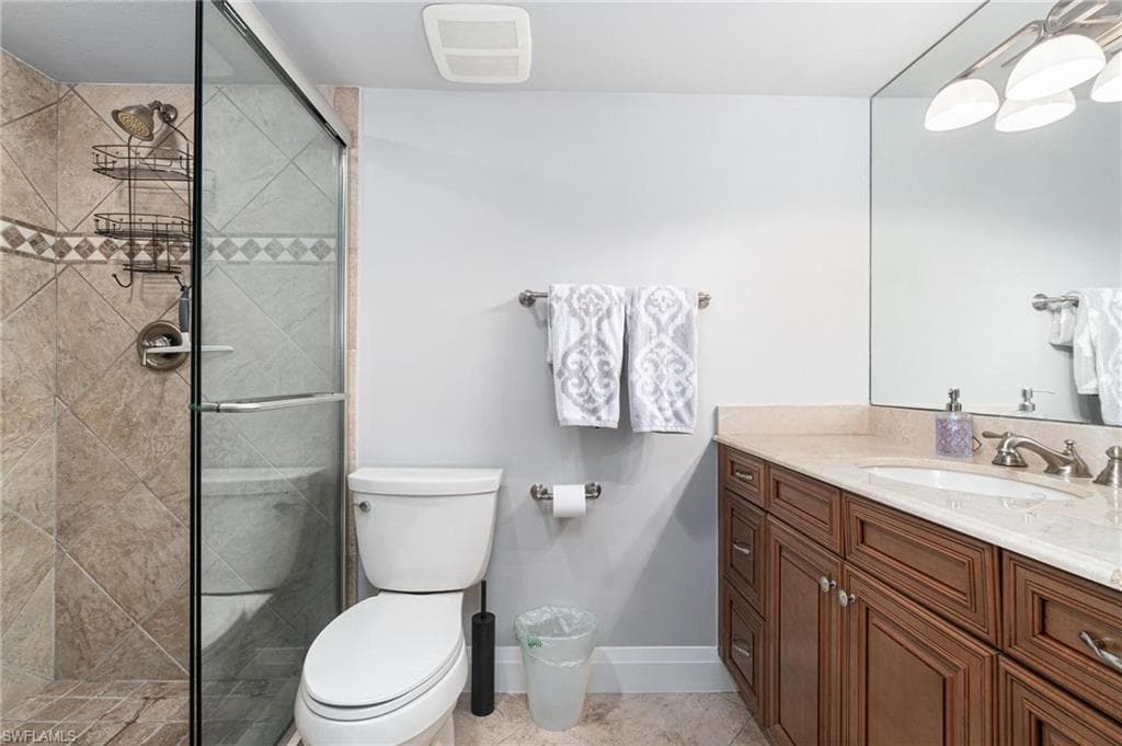 9051 Gulf Shore DR, NAPLES FL 34108-27