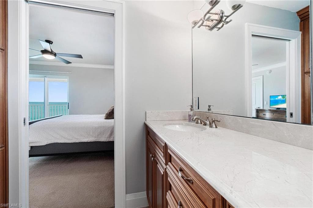9051 Gulf Shore DR, NAPLES FL 34108-34