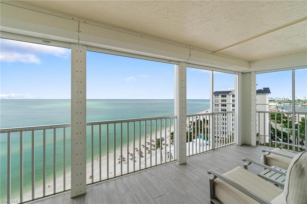 9051 Gulf Shore DR, NAPLES FL 34108-20