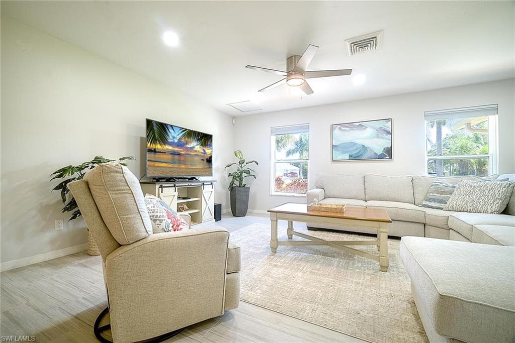 4135 Yarmouth CT, NORTH FORT MYERS FL 33903-11