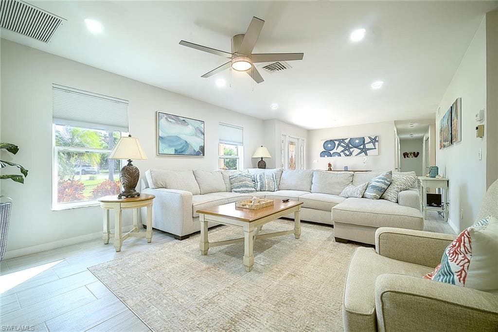 4135 Yarmouth CT, NORTH FORT MYERS FL 33903-9