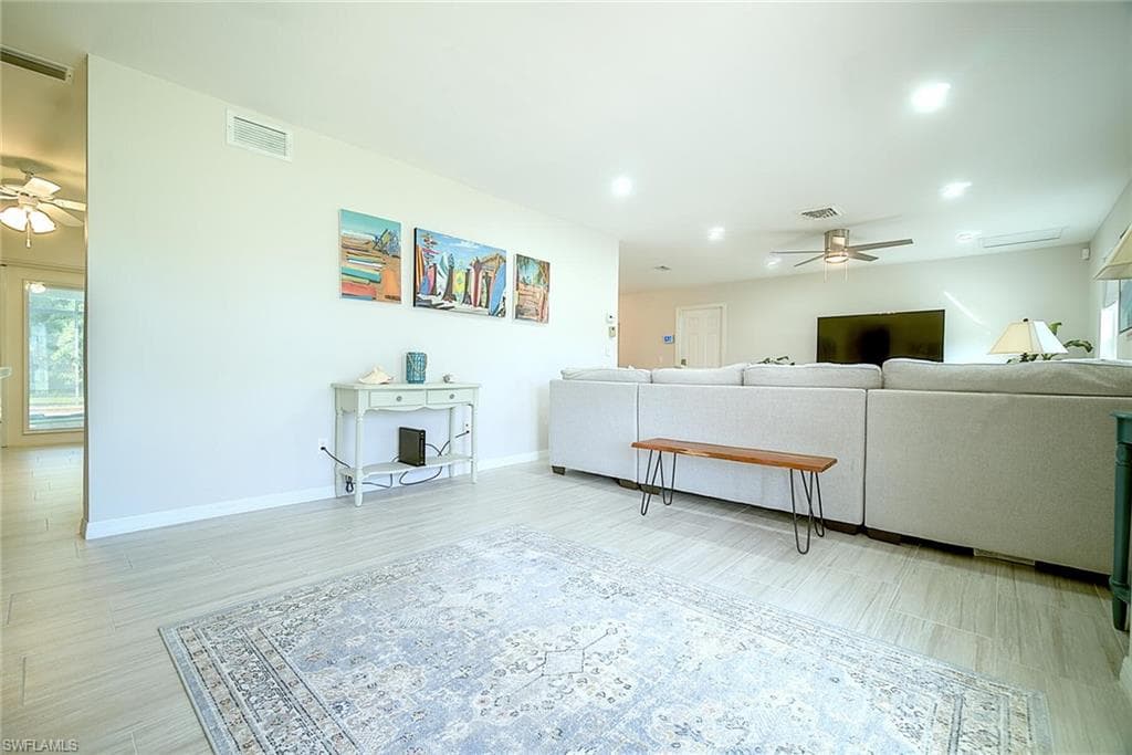 4135 Yarmouth CT, NORTH FORT MYERS FL 33903-7