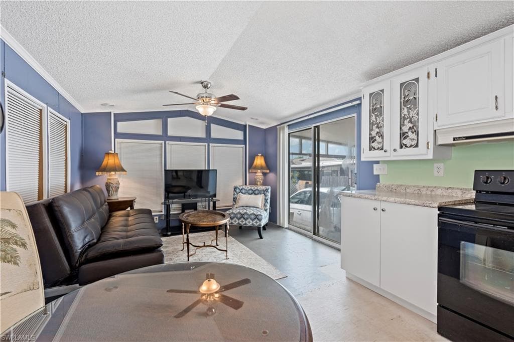 5756 Pink Panther DR, FORT MYERS FL 33908-5