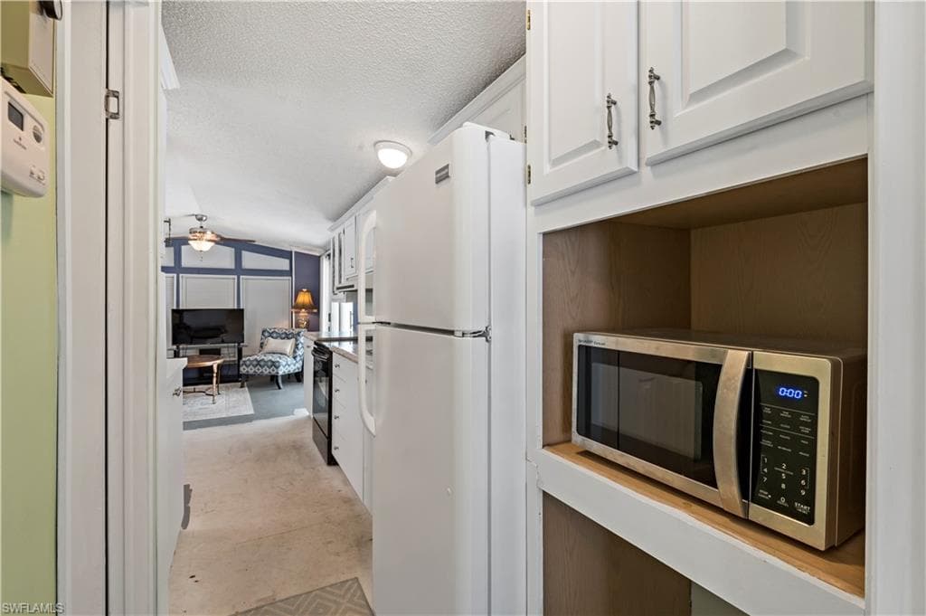 5756 Pink Panther DR, FORT MYERS FL 33908-15