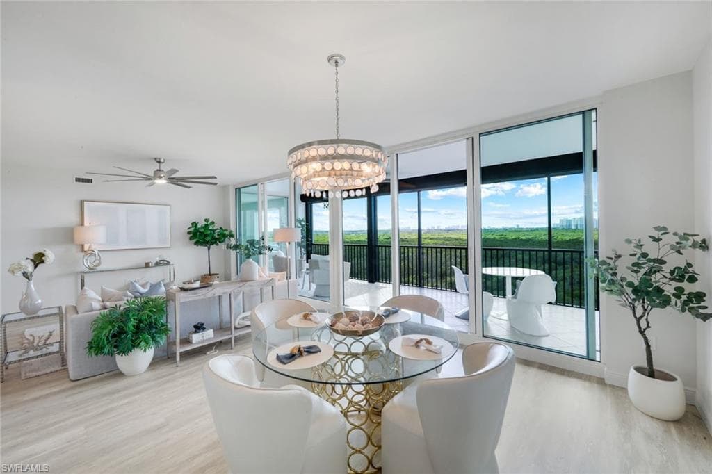 455 Cove Tower DR # 902, NAPLES FL 34110-7