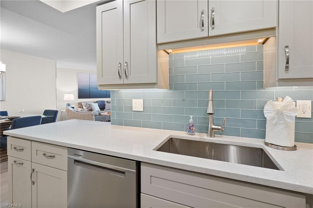 380 Seaview CT # 1107, MARCO ISLAND FL 34145-12