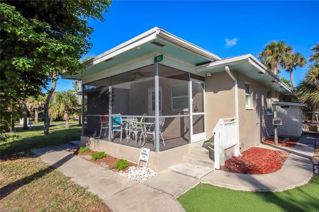 832 Donax ST # A1, SANIBEL FL 33957-11