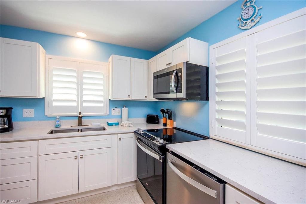 832 Donax ST # A1, SANIBEL FL 33957-6
