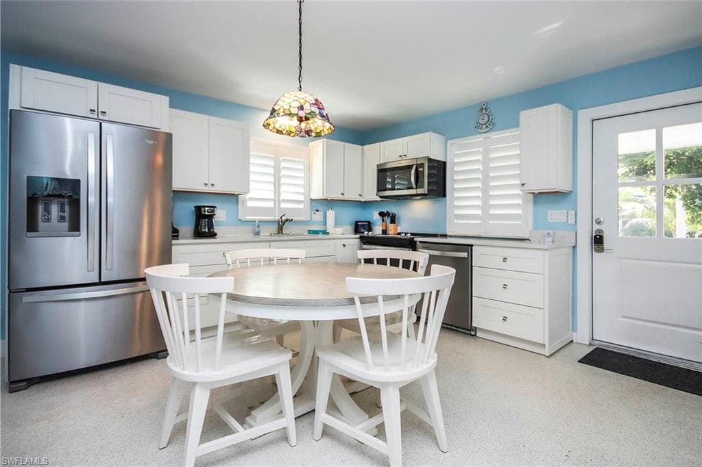 832 Donax ST # A1, SANIBEL FL 33957-8