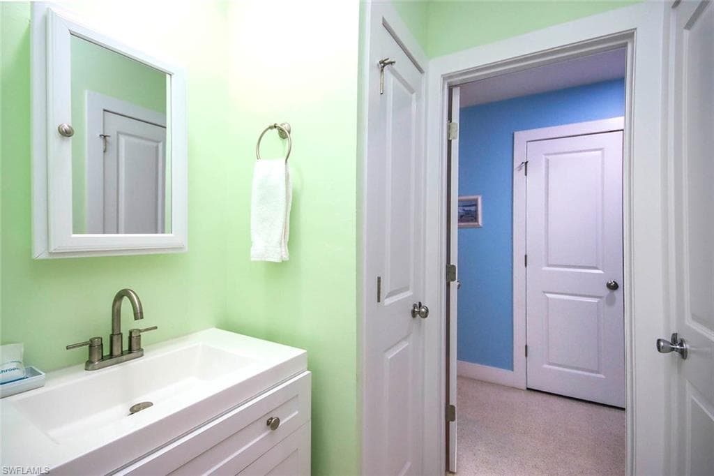 832 Donax ST # A1, SANIBEL FL 33957-17