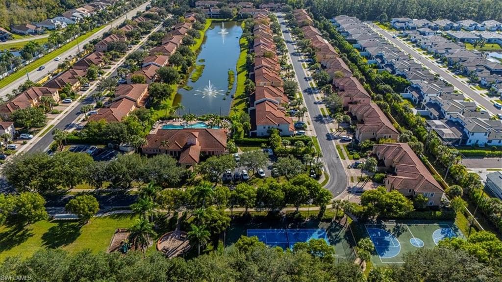 7738 Bristol CIR, NAPLES FL 34120-25