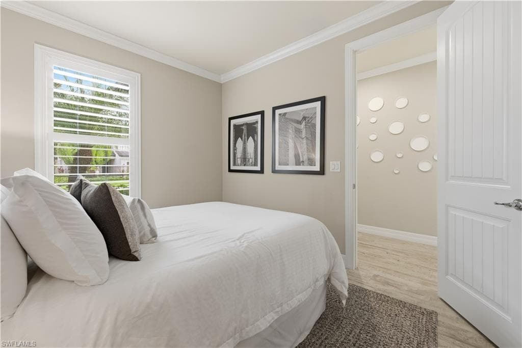 7209 Wilton DR, NAPLES FL 34109-14