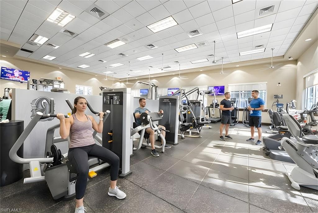 2421 Ravenna BLVD # 101, NAPLES FL 34109-15