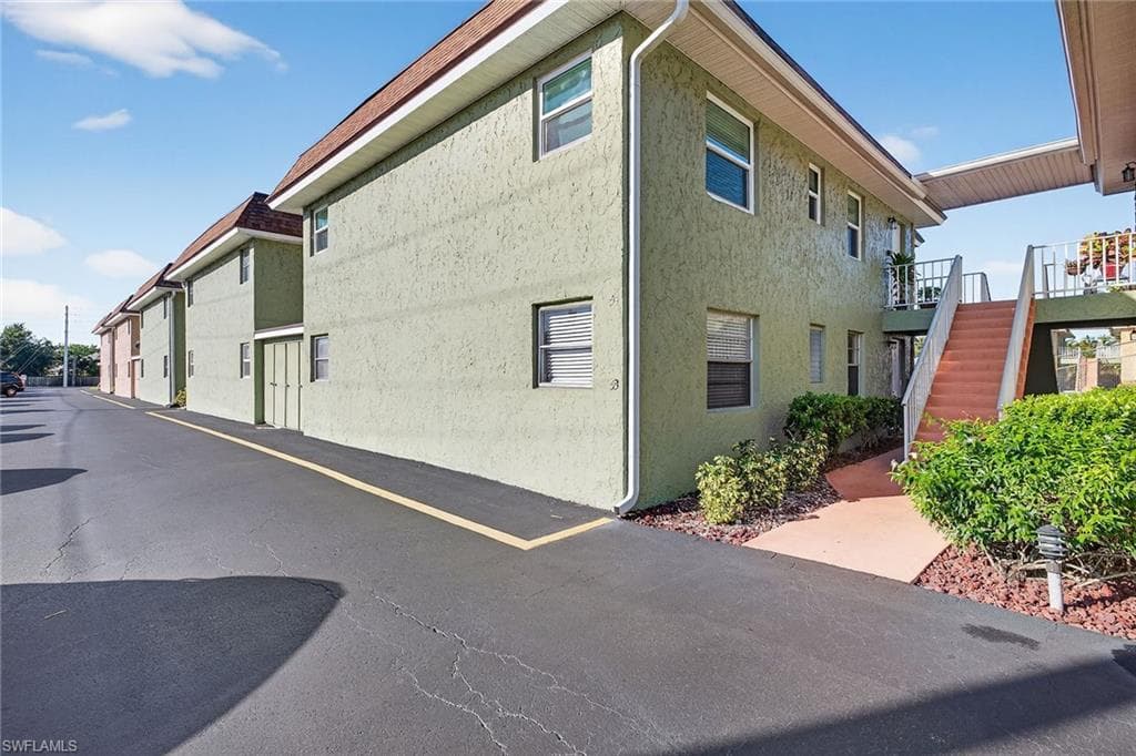 1400 Pompei LN # 53, NAPLES FL 34103-1