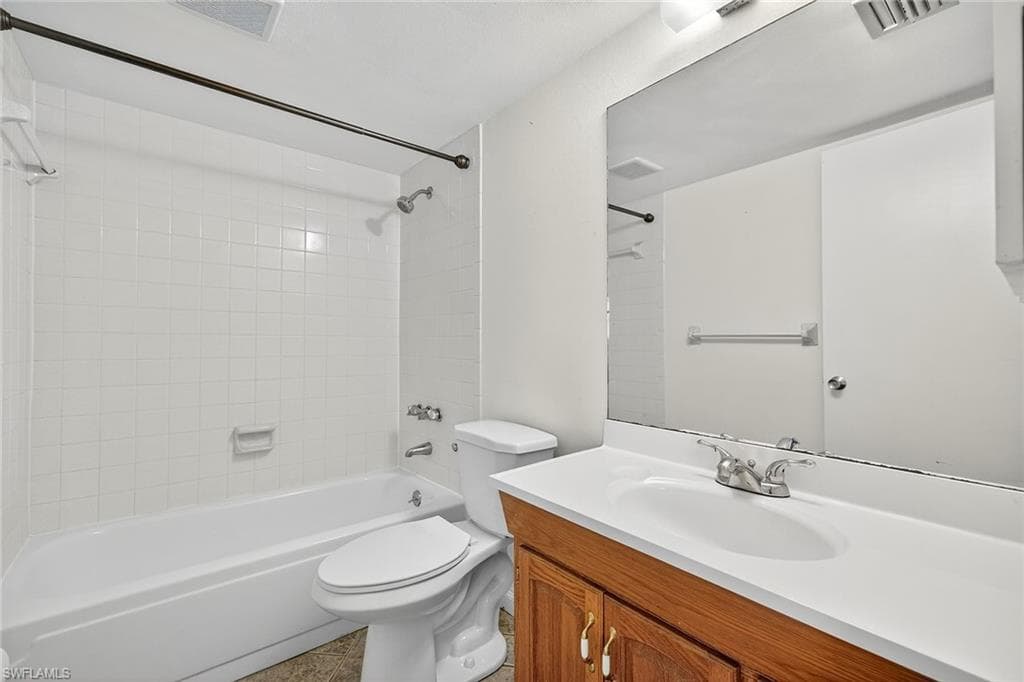 1400 Pompei LN # 53, NAPLES FL 34103-19