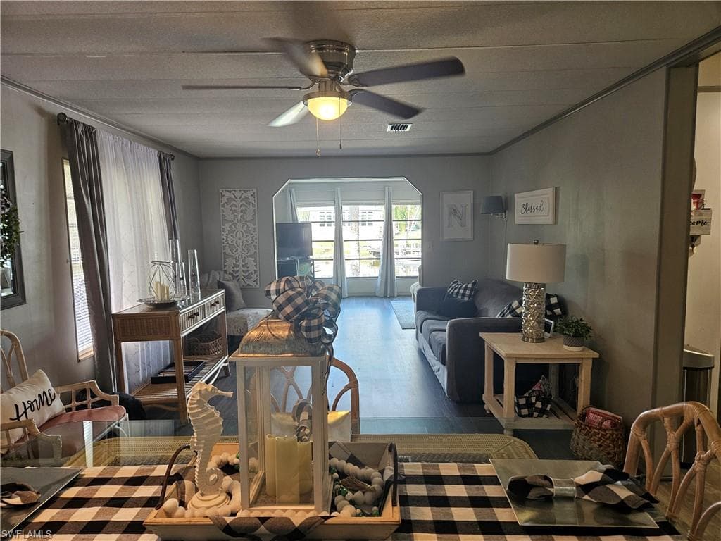 45 Aquamarine AVE # 45Q, NAPLES FL 34114-22