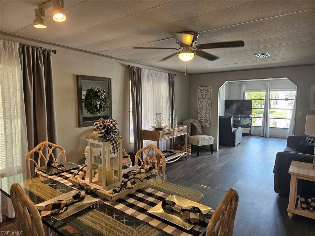 45 Aquamarine AVE # 45Q, NAPLES FL 34114-24