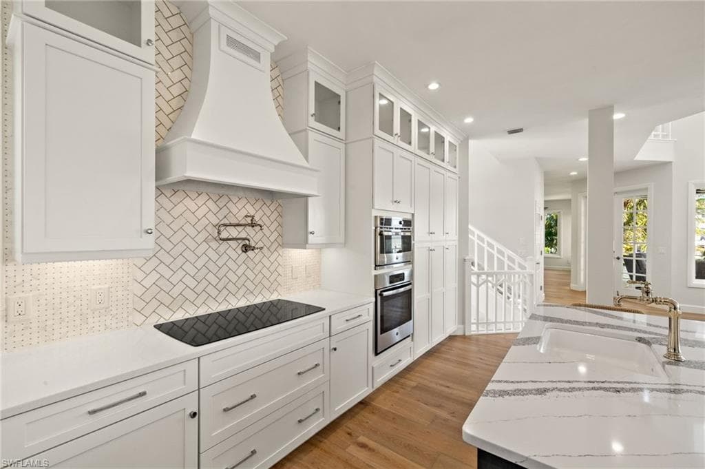 1490 Angel DR, SANIBEL FL 33957-15