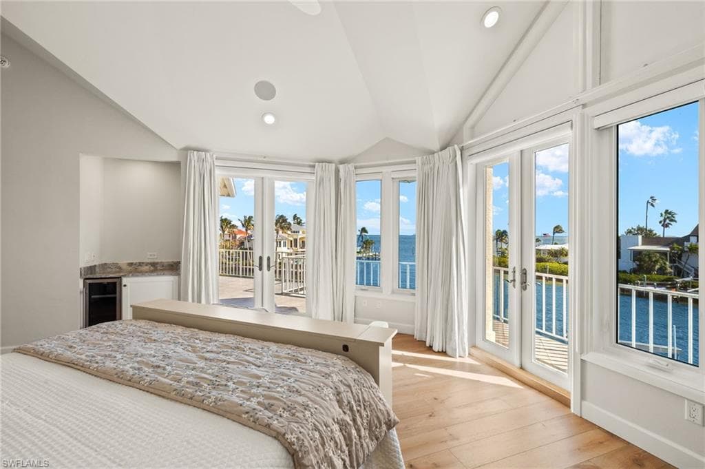 1490 Angel DR, SANIBEL FL 33957-25