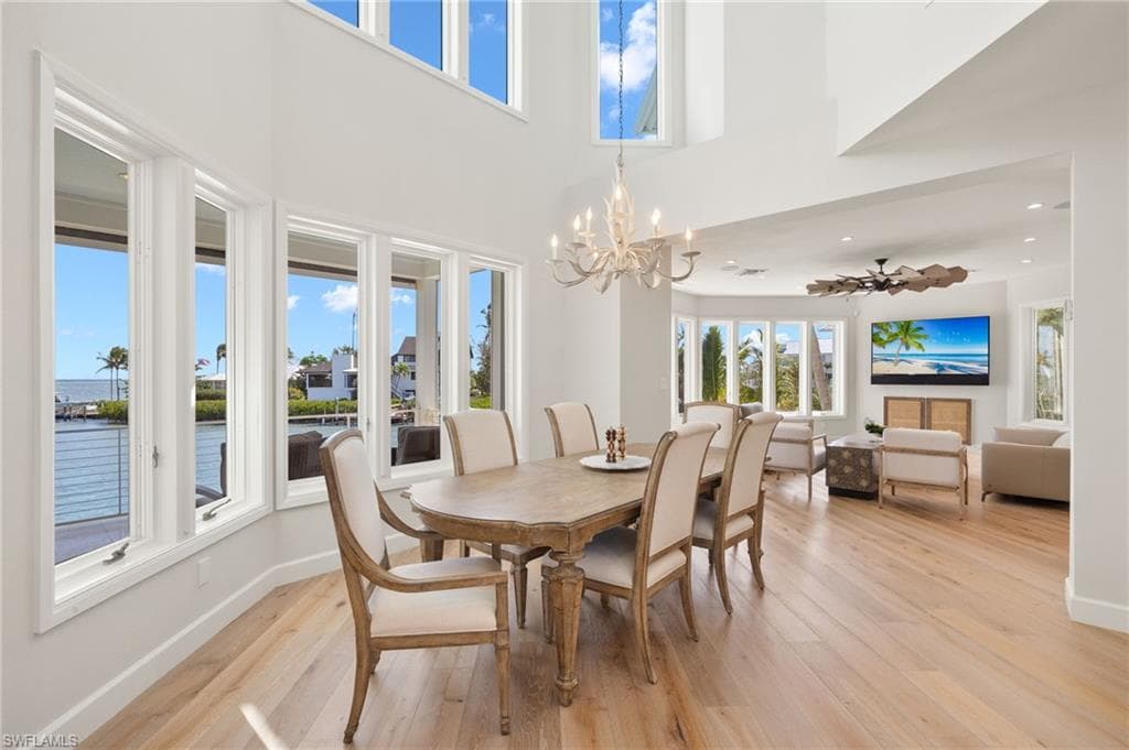 1490 Angel DR, SANIBEL FL 33957-9