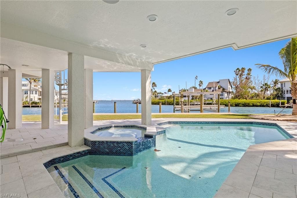 1490 Angel DR, SANIBEL FL 33957-38