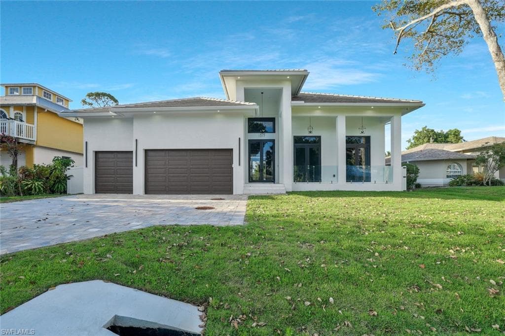 1317 Cypress Woods DR, NAPLES FL 34103-1