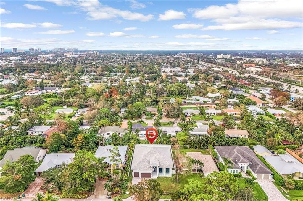 1317 Cypress Woods DR, NAPLES FL 34103-25