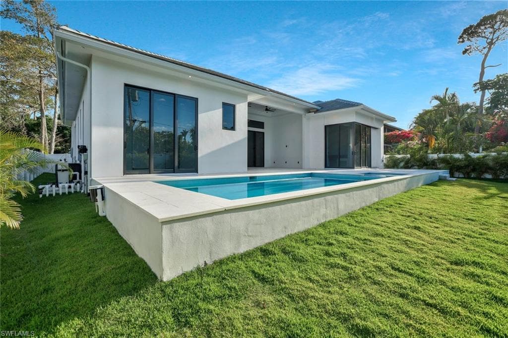 1317 Cypress Woods DR, NAPLES FL 34103-19