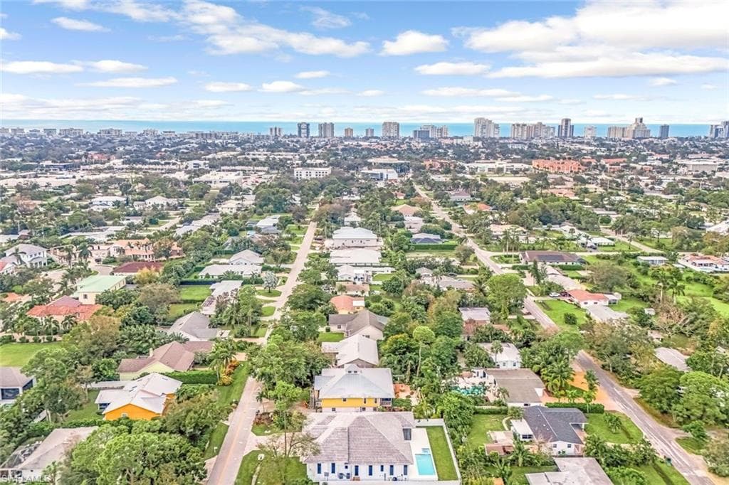 1317 Cypress Woods DR, NAPLES FL 34103-24