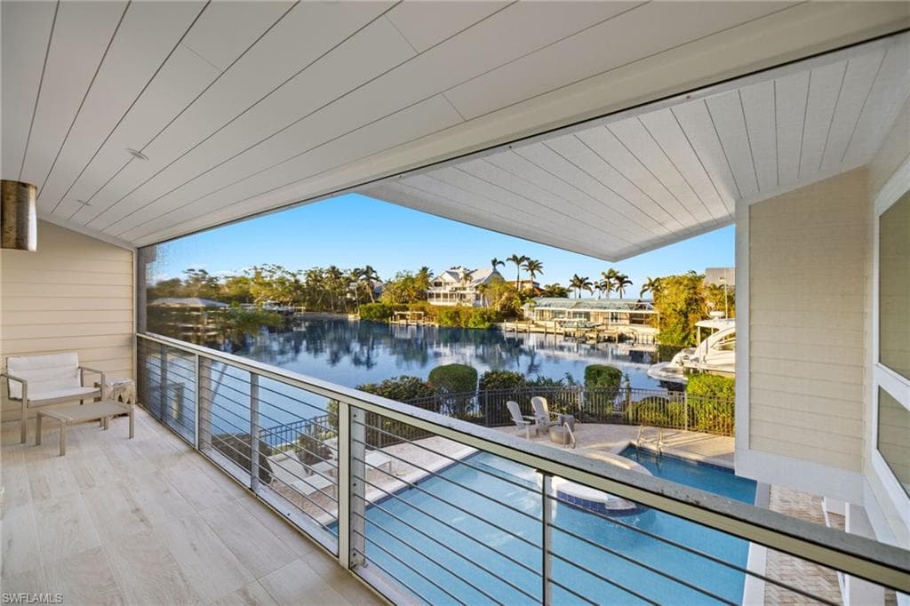 1290 Bay DR, SANIBEL FL 33957-16