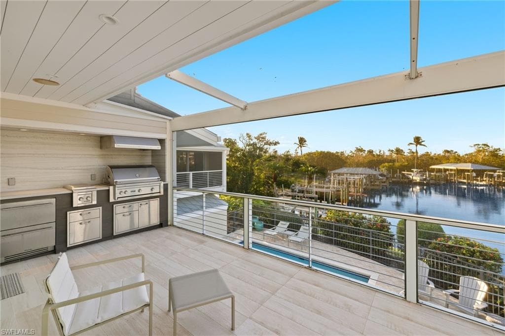1290 Bay DR, SANIBEL FL 33957-14