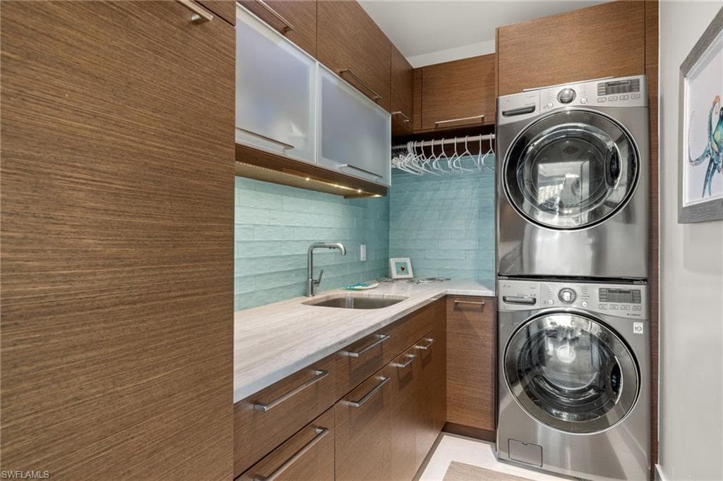 1290 Bay DR, SANIBEL FL 33957-30