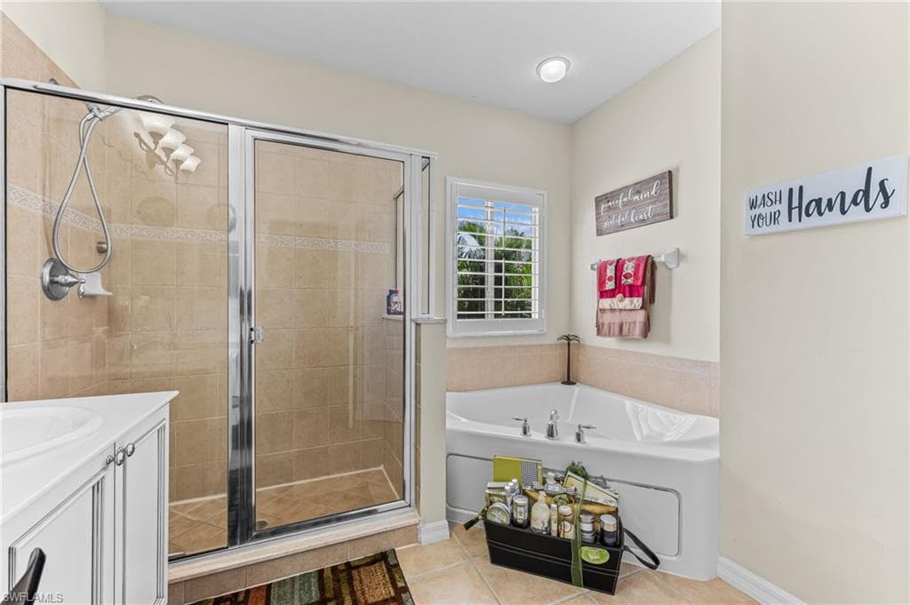 15489 Laguna Hills DR, FORT MYERS FL 33908-25