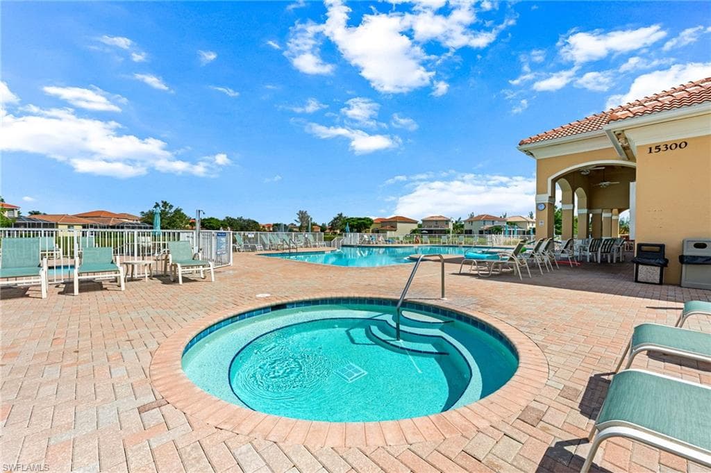 15489 Laguna Hills DR, FORT MYERS FL 33908-43