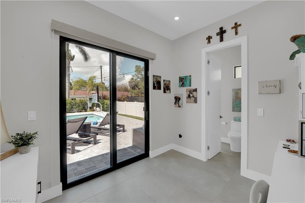 1324 Longwood DR, FORT MYERS FL 33919-41