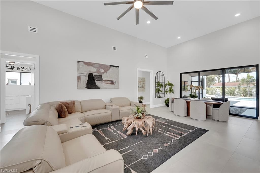 1324 Longwood DR, FORT MYERS FL 33919-13