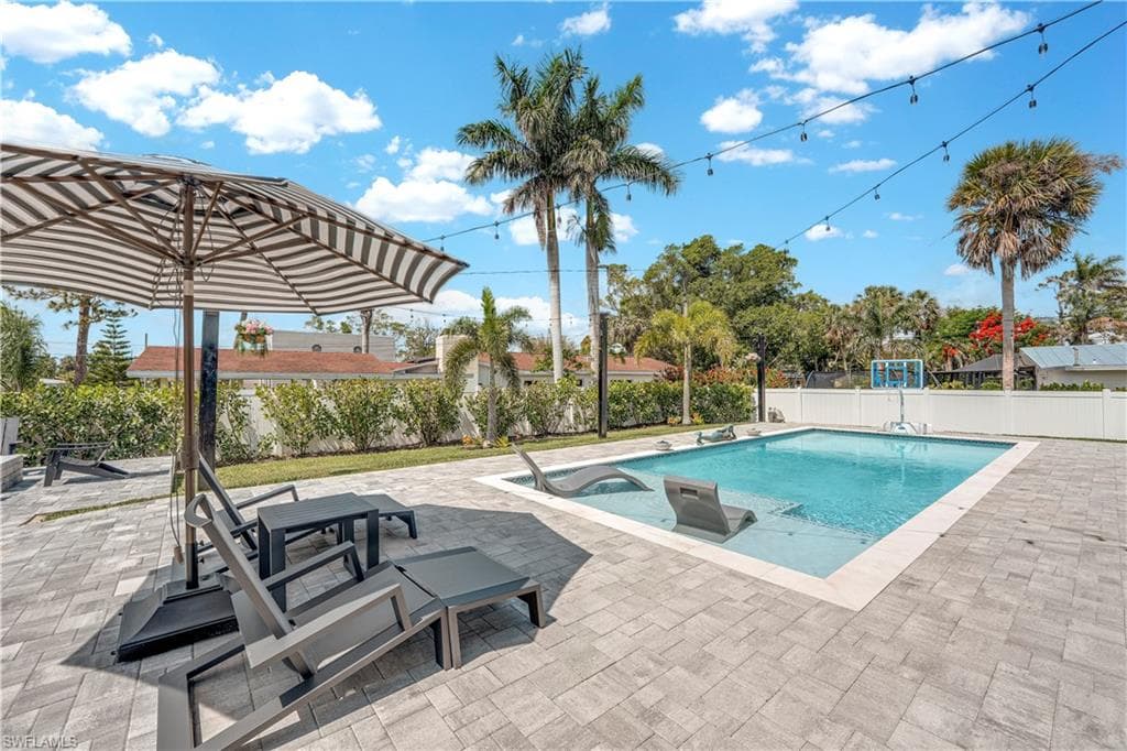 1324 Longwood DR, FORT MYERS FL 33919-49