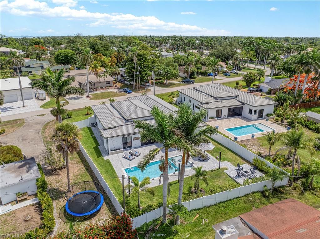 1324 Longwood DR, FORT MYERS FL 33919-7
