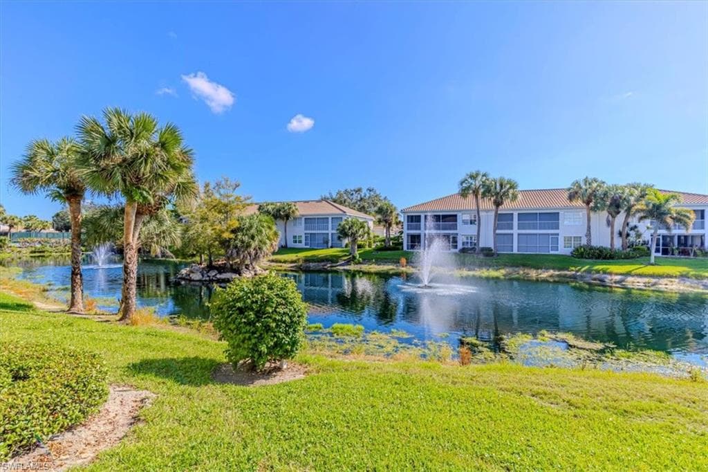 6804 Satinleaf RD S # 102, NAPLES FL 34109-5