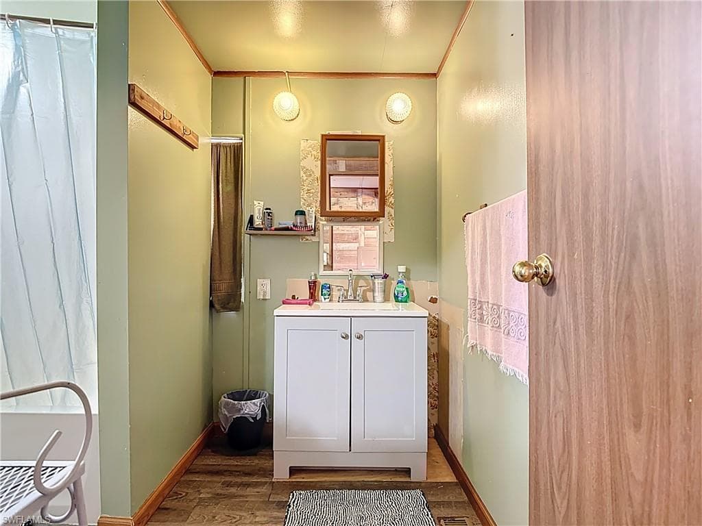 4419 Loblolly Bay RD-30