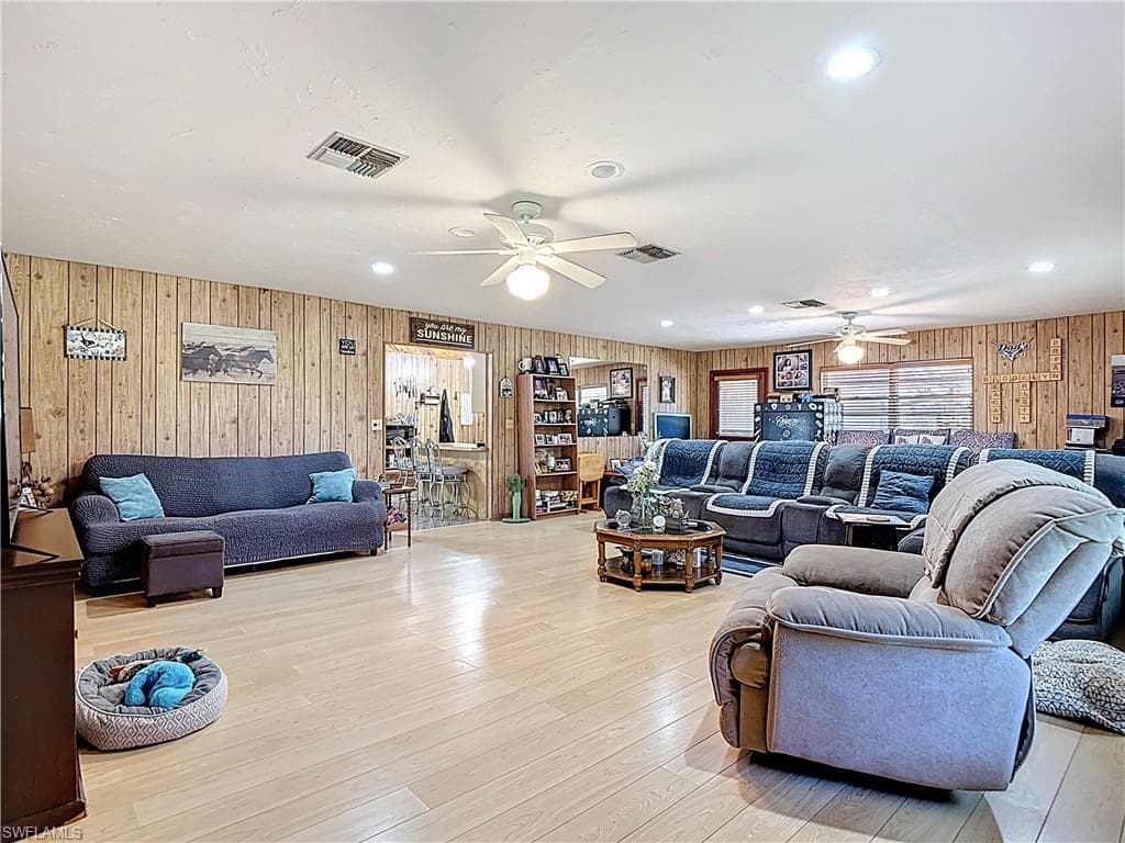 4419 Loblolly Bay RD-15
