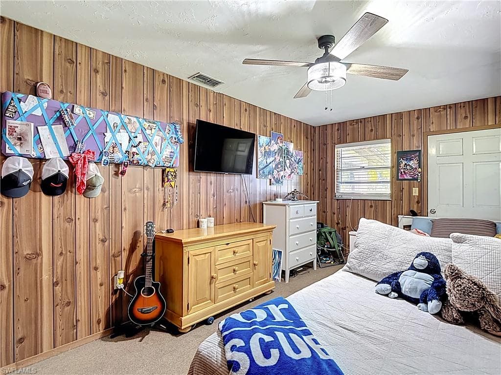 4419 Loblolly Bay RD-19