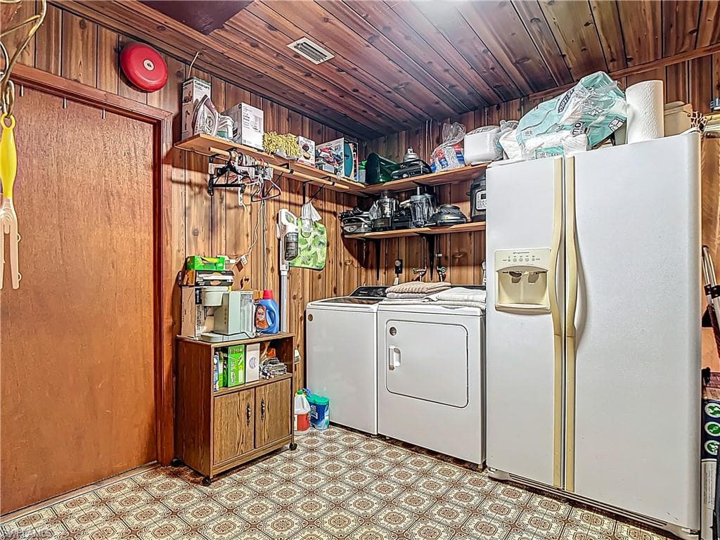 4419 Loblolly Bay RD-21